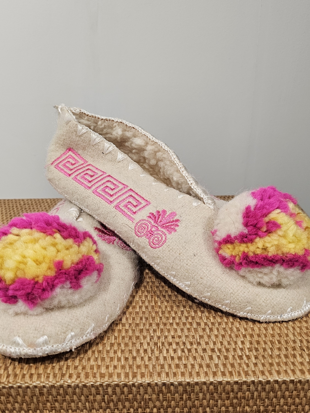 Greek Wool Slippers NWOB EU 37 Sz. 6/7 US Boho Folk Cottagecore Embroidered